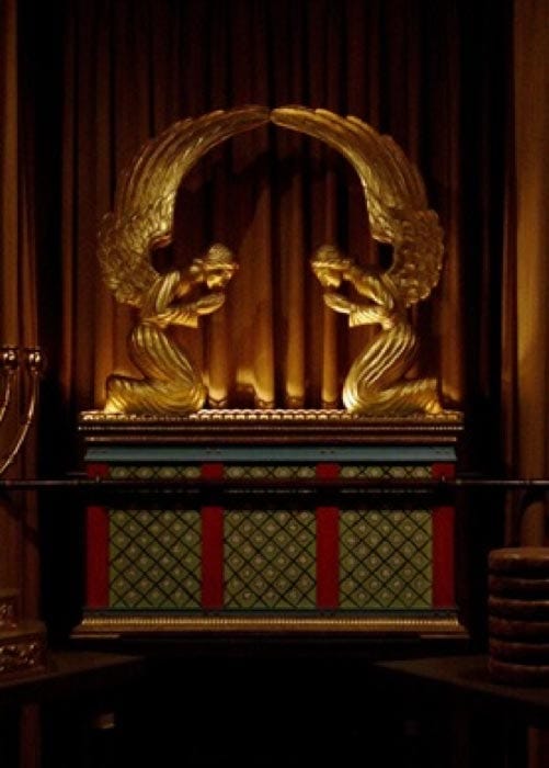 Replica of the Ark of the Covenant in George Washington Masonic National Memorial (CC BY-SA 2.5) Replica of the Ark of the Covenant in George Washington Masonic National Memorial (CC BY-SA 2.5)