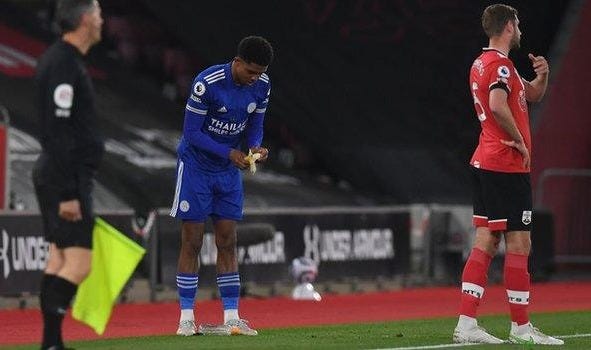 Ramadan 2022: How Premier League football is evolving to help Muslim players  - BBC Sport