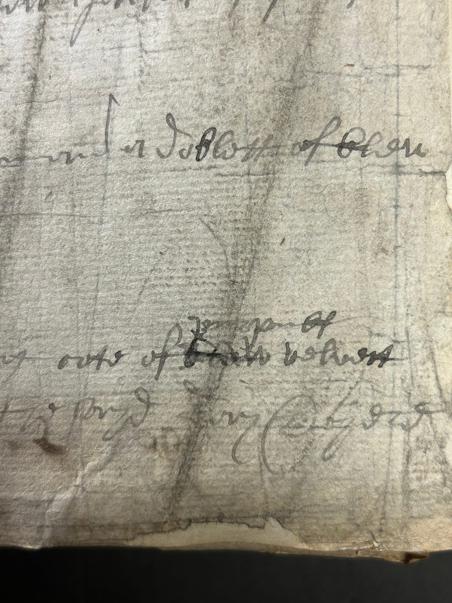 Close up of text of inventory of Cromwell’s robes, August 1540. The words “cote of black velvet” are visible, with the word “black”crossed out and purple inserted above.