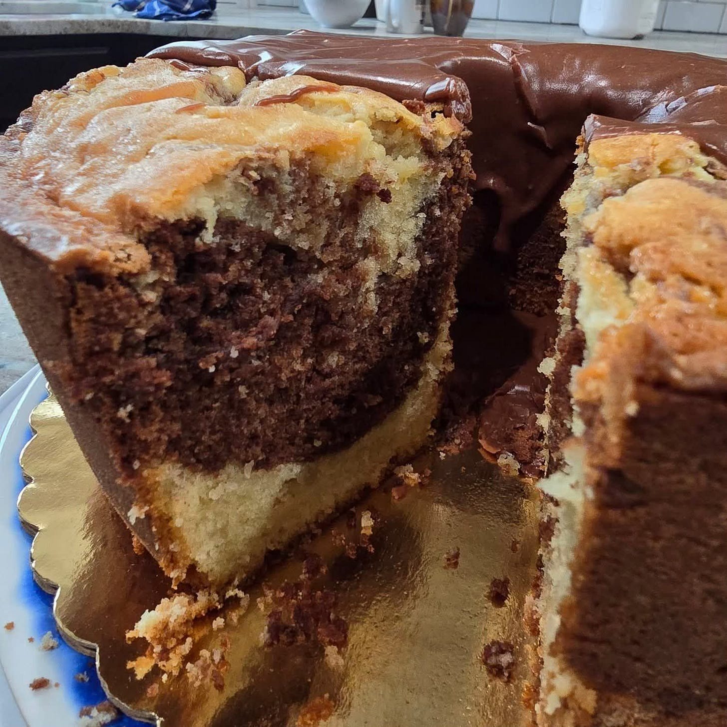 THE ONLY CAKE RECIPE YOU'LL EVER NEED: Master This Swirled Classic in ...