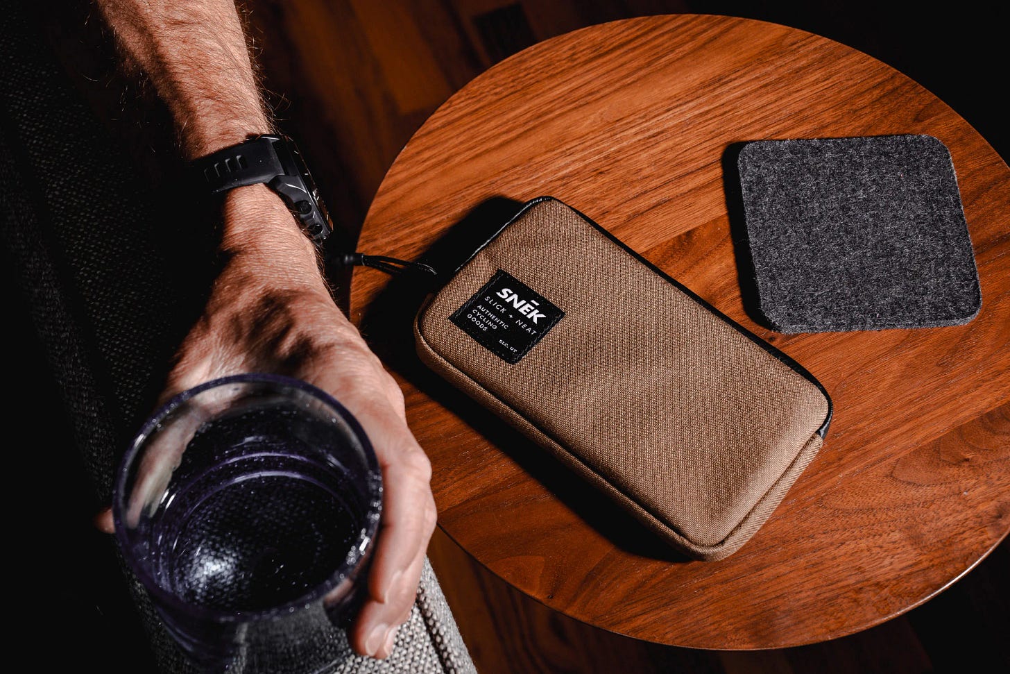 Snek Cycling wanderer travel phone walle