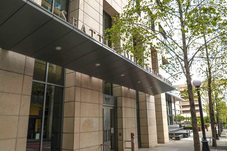 Seattle police second-in-command accused of asking deputy to lie on report | The Seattle Times Seattle police second-in-command accused of asking deputy to lie on report | The Seattle Times