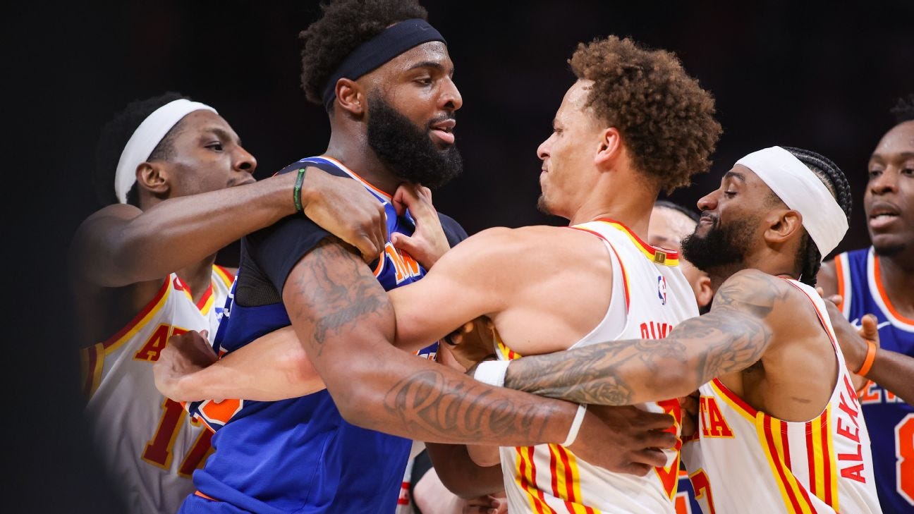 Hawks' Daniels, Knicks' Robinson ejected for fighting - ABC7 New York Hawks' Daniels, Knicks' Robinson ejected for fighting - ABC7 New York