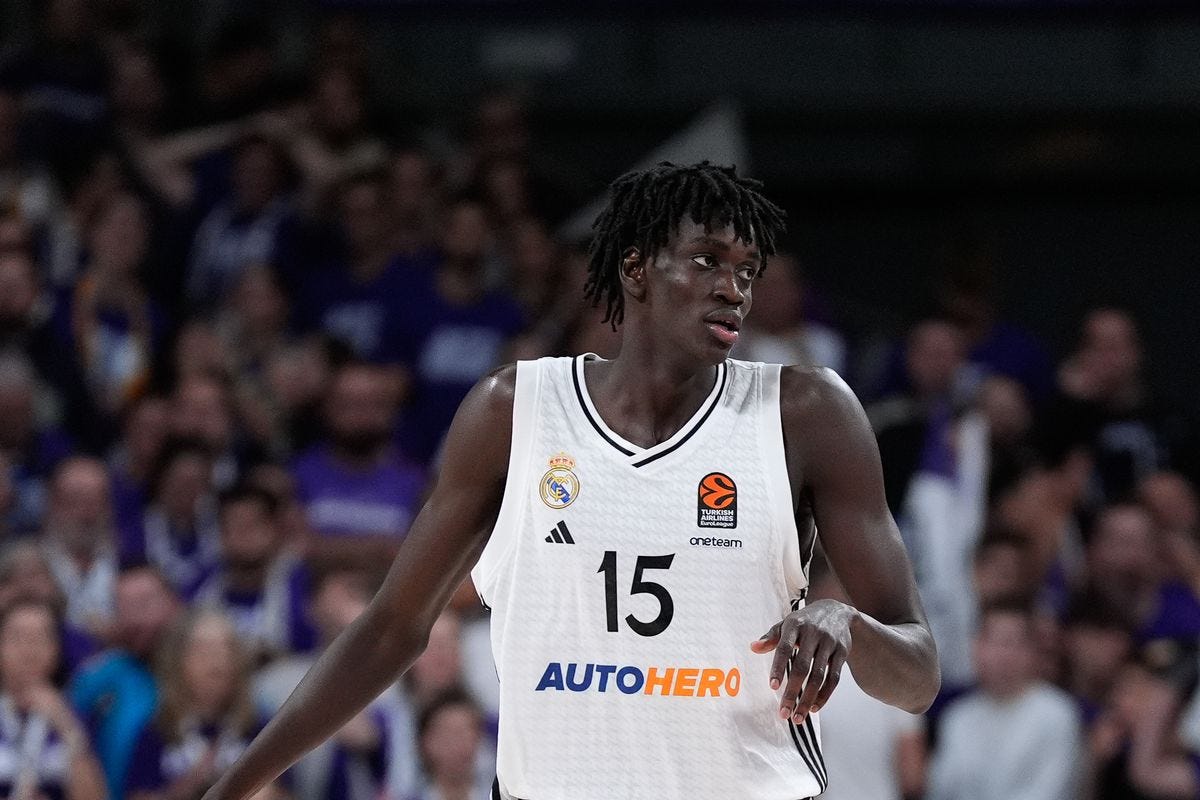 Arizona men's basketball lands commitment from Senegalese forward Sidi Gueye  - Arizona Desert Swarm