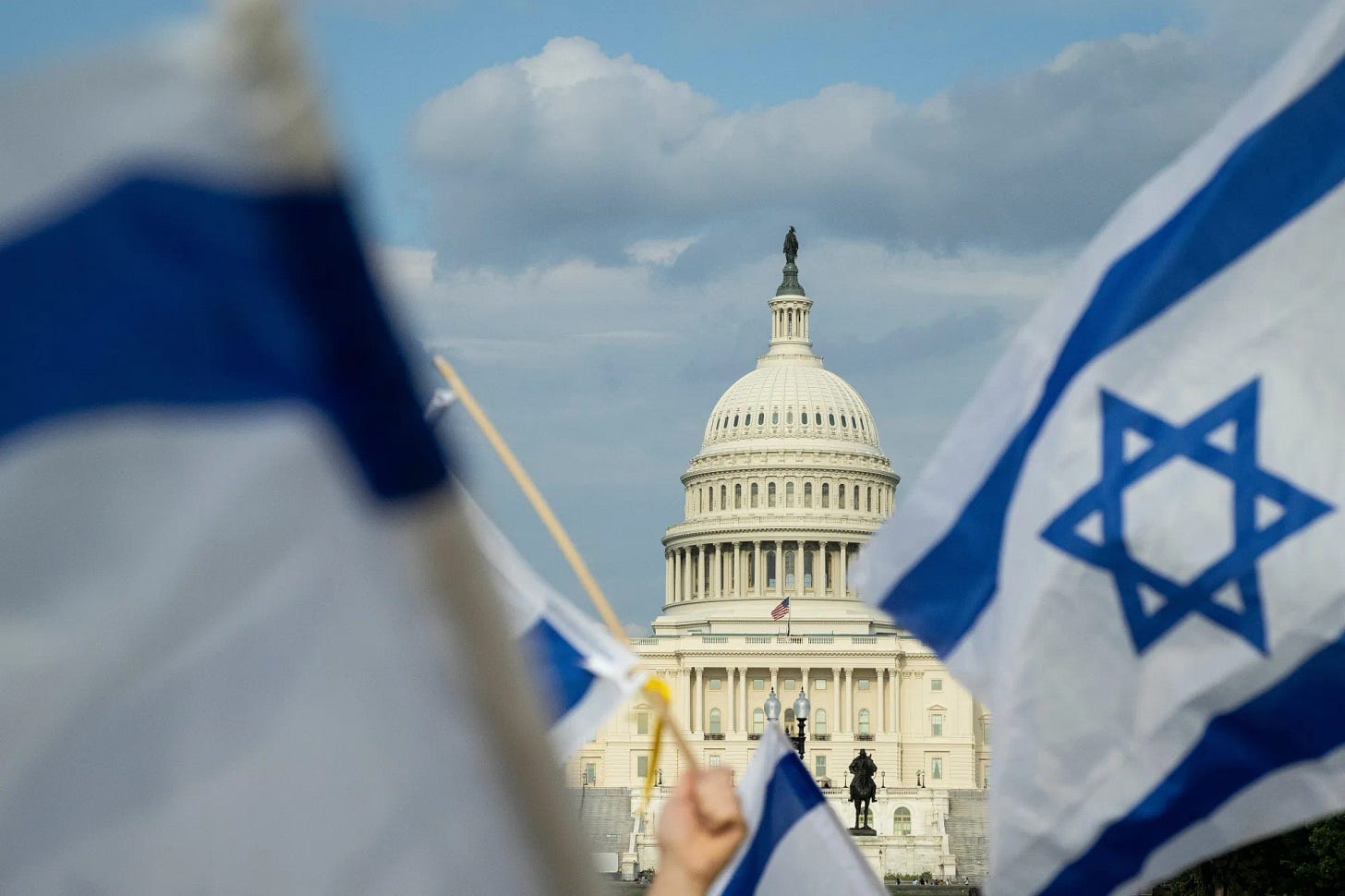 Israel's Netanyahu in the US to Test Harris and Court Trump - Bloomberg