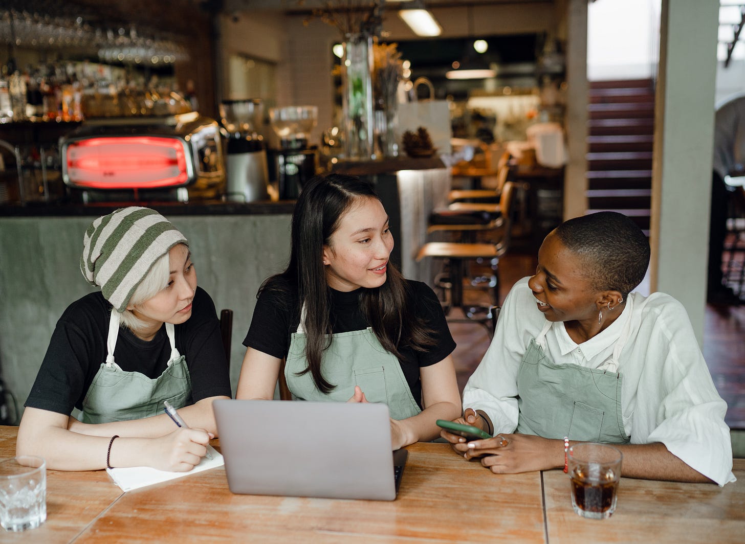 The Must-Read Restaurant Employee Onboarding Checklist | Epos Now