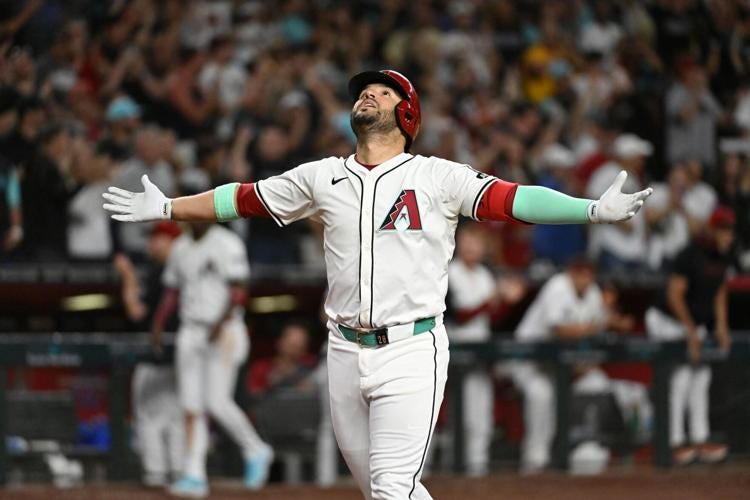 Eugenio Suárez becomes 19th player in MLB history to hit 4 home runs in single game