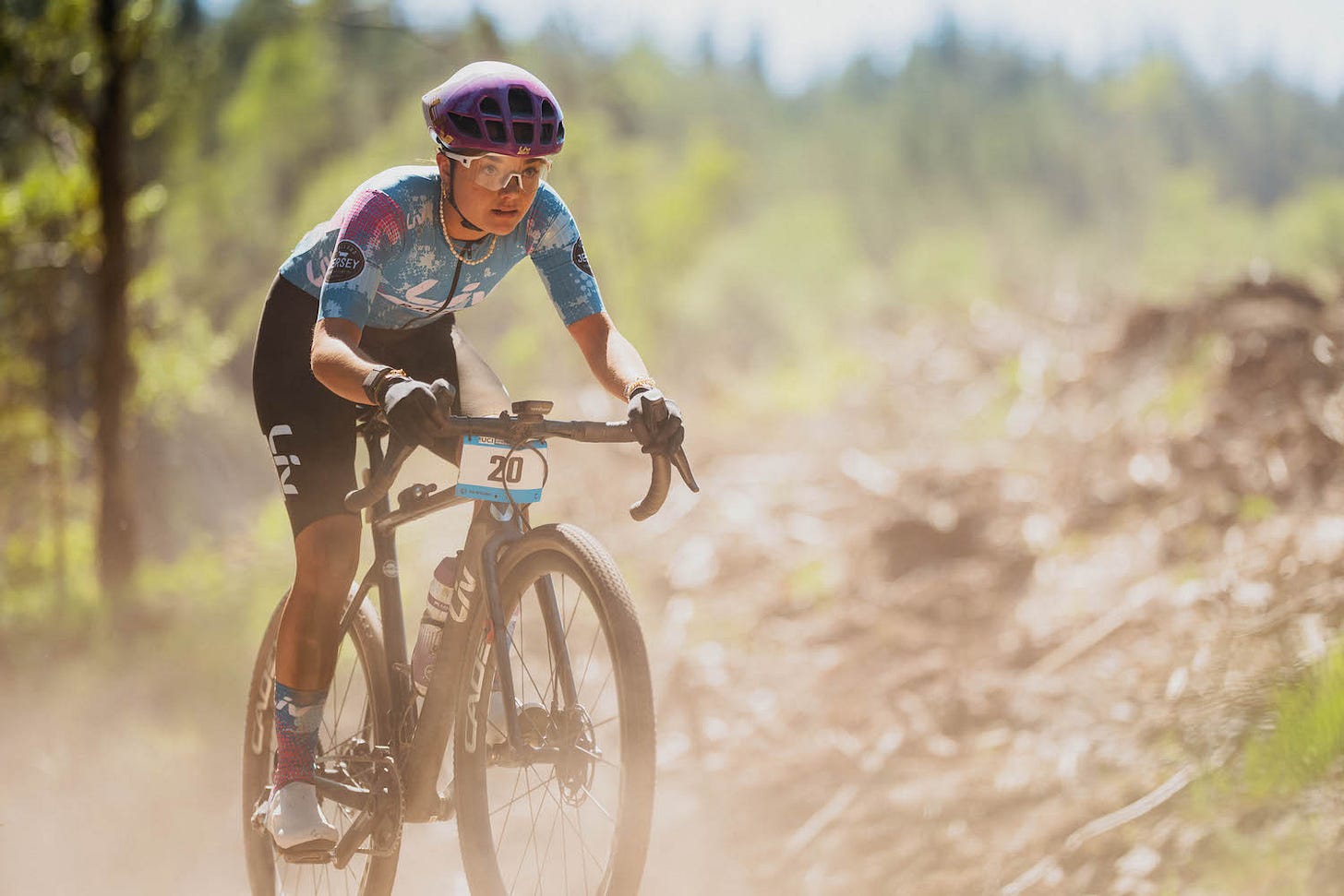 Tess Neefjes (Liv) on her way to victory at the 2025 edition of The Gralloch, a round of the UCI Gravel World Series