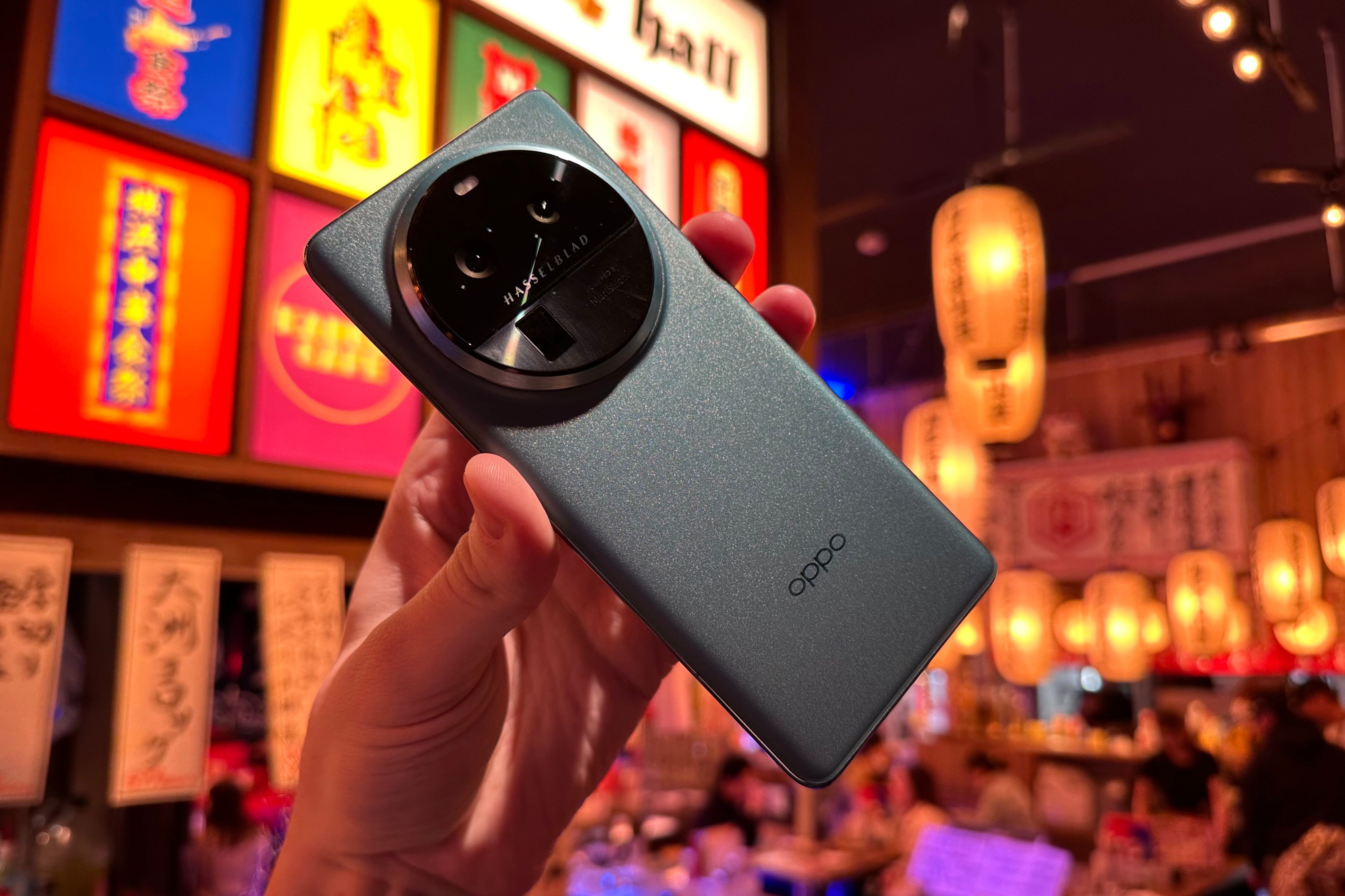 Oppo Find X6 Pro review: zooming past the competition