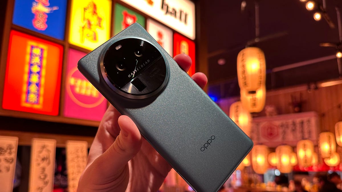 Oppo Find X6 Pro review: zooming past the competition