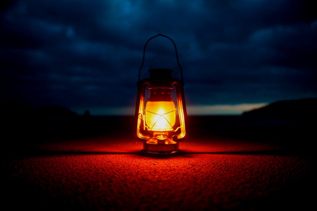 lighted kerosene lantern - lighted kerosene lantern -
