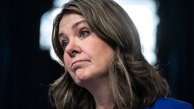 Danielle Smith faces criticism, anger at 2nd Alberta Next town hall in  Edmonton | CBC News