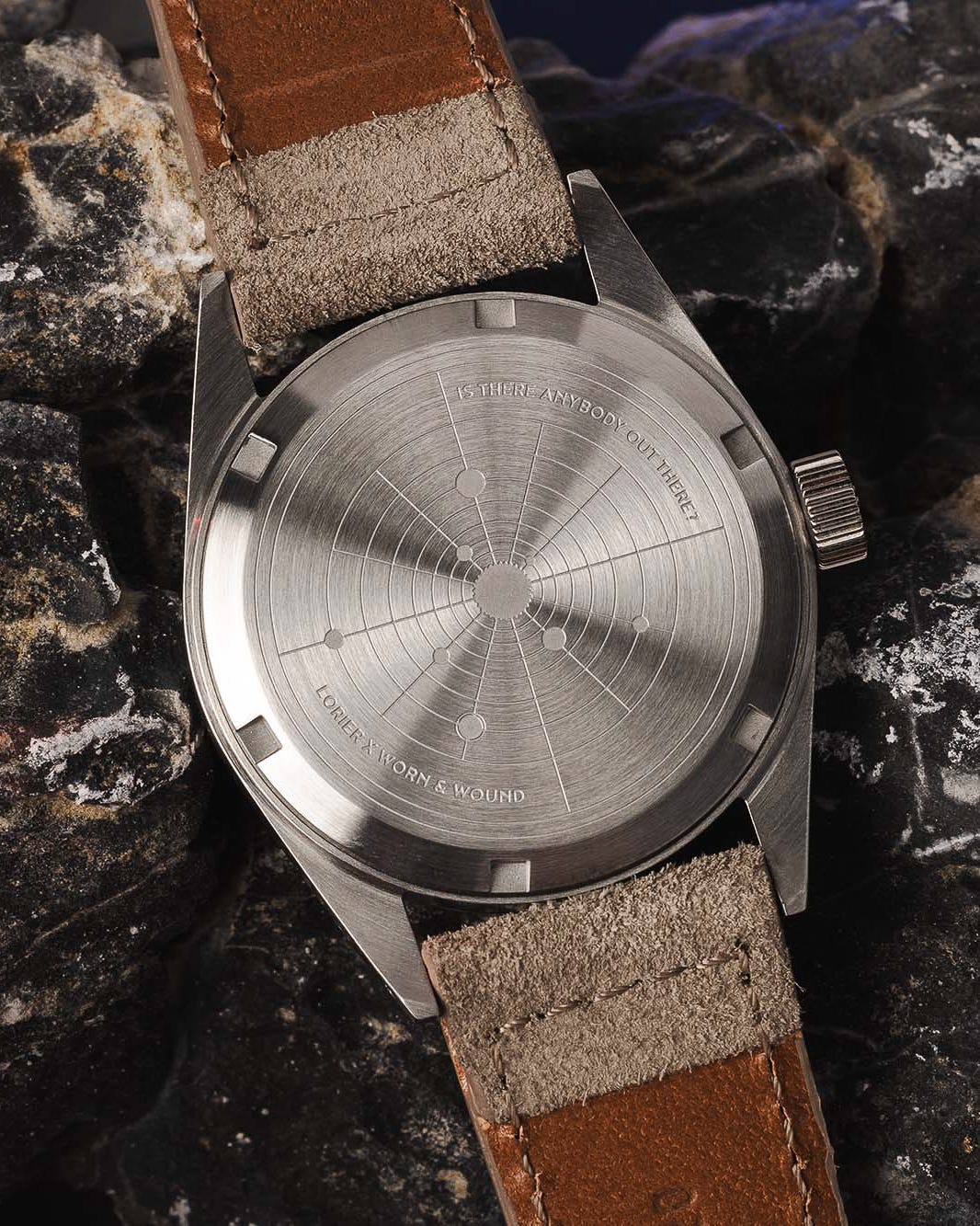 ロードウォーリアー Review: The Lorier x Worn & Wound Astra Stargazer