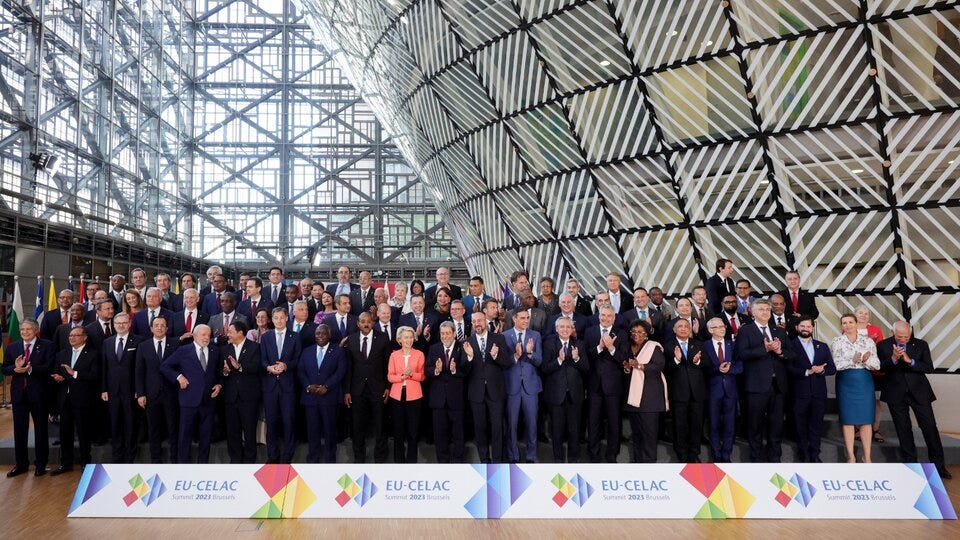 Cumbre UE y Celac: señales políticas después de ocho años de silencio | El  bloque europeo prometió inversiones por más de 45.000 millones de euros |  Página|12