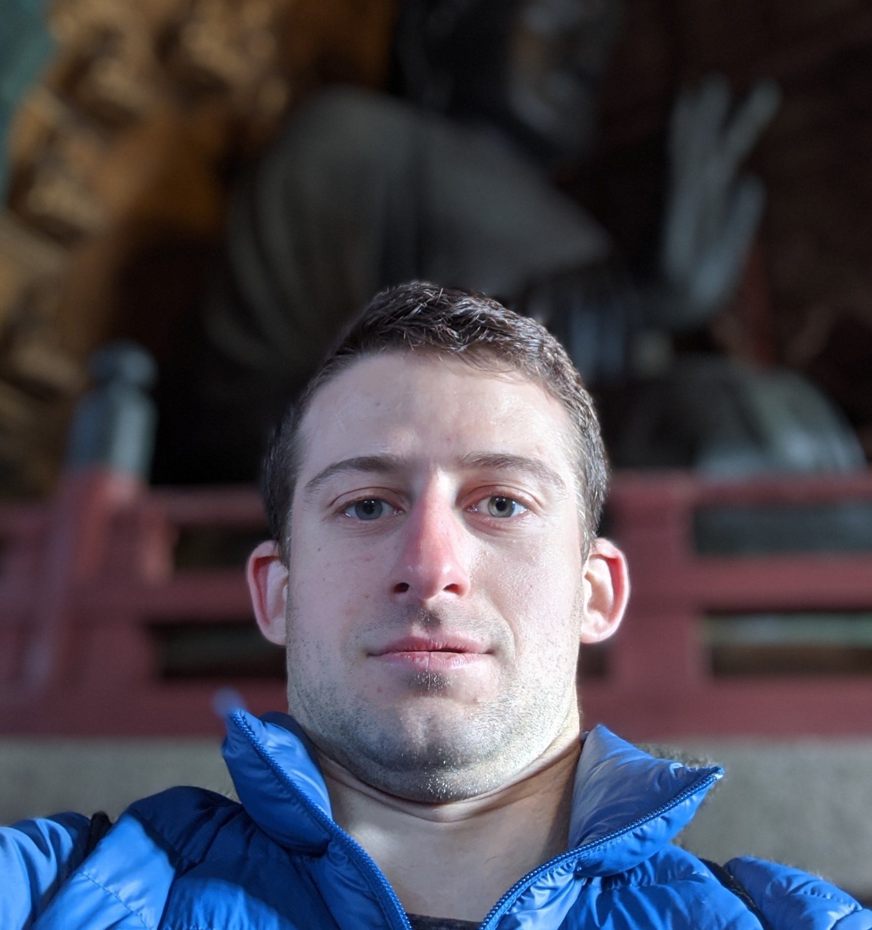 Substack profile picture for @lesman