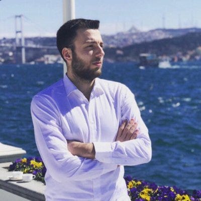 Substack profile picture for @yasin