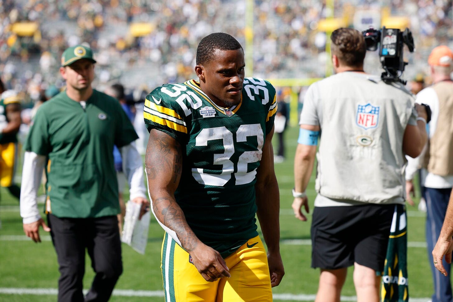 Appendicitis delaying Packers RB MarShawn Lloyd's return from ankle injury  | AP News