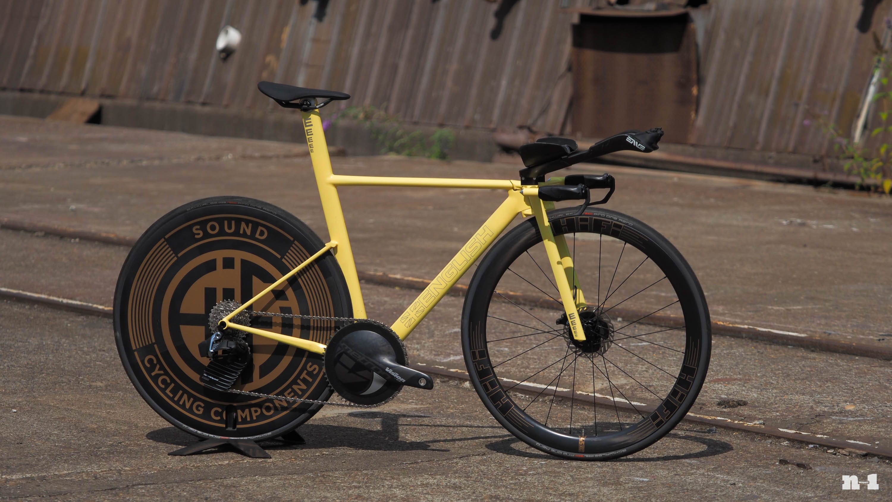 English Cycles yellow time trial bike
