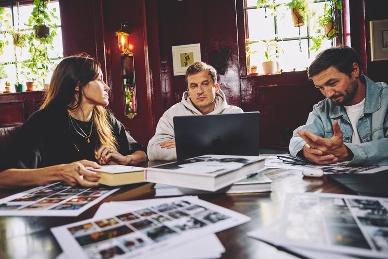 05_08_25_COM_THINK__2690.jpg 05_08_25_COM_THINK__2690.jpg