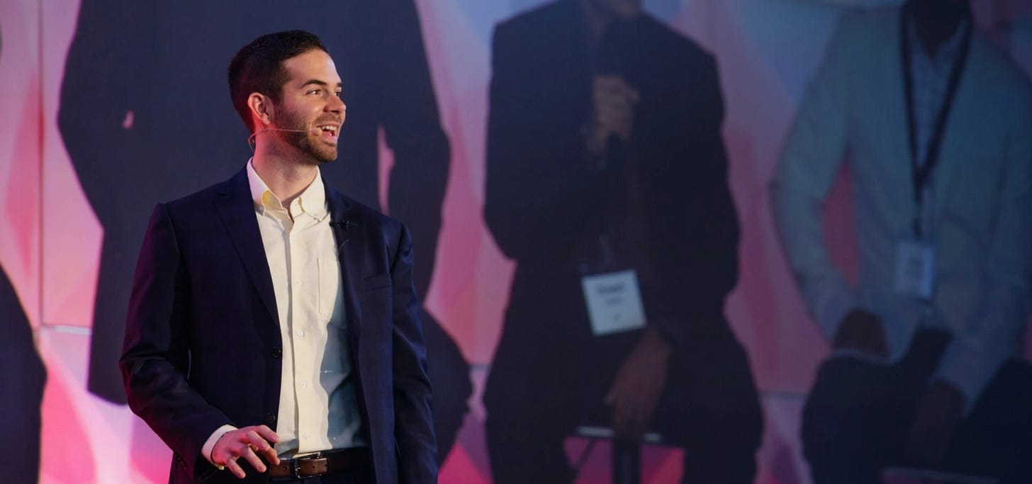 https://www.capitalism.com/wp-content/uploads/2020/04/ryan-stage.webp