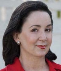 Mary Buffett, l'auteure de Warren Buffett Et L'Interprétation Des États Financiers Mary Buffett, l'auteure de Warren Buffett Et L'Interprétation Des États Financiers