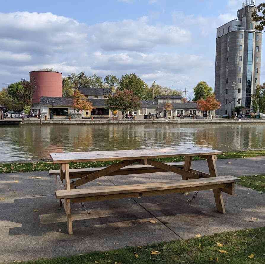 perfect picnic spot pittsford erie canal