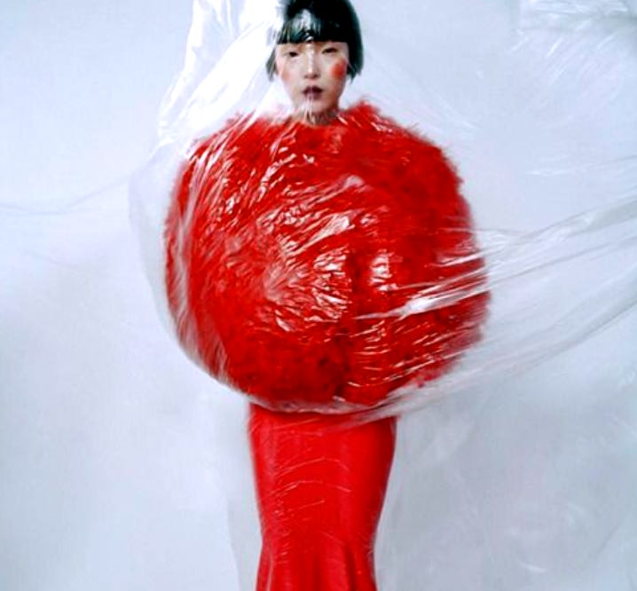 A visual exploration of memory, clothing, and identity — where garments become symbols, containers of emotion, and wearable secrets. This article reflects on the tension between what is seen and what remains unread.