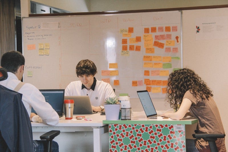 Companies That Obsess Over Velocity Are Clueless About Scrum Companies That Obsess Over Velocity Are Clueless About Scrum