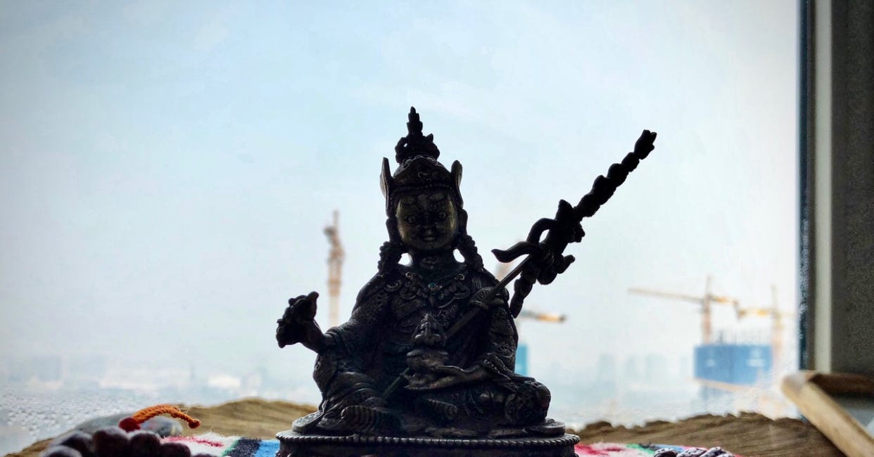 Woeser 唯色 | 時疫三行詩（English Translation attached）