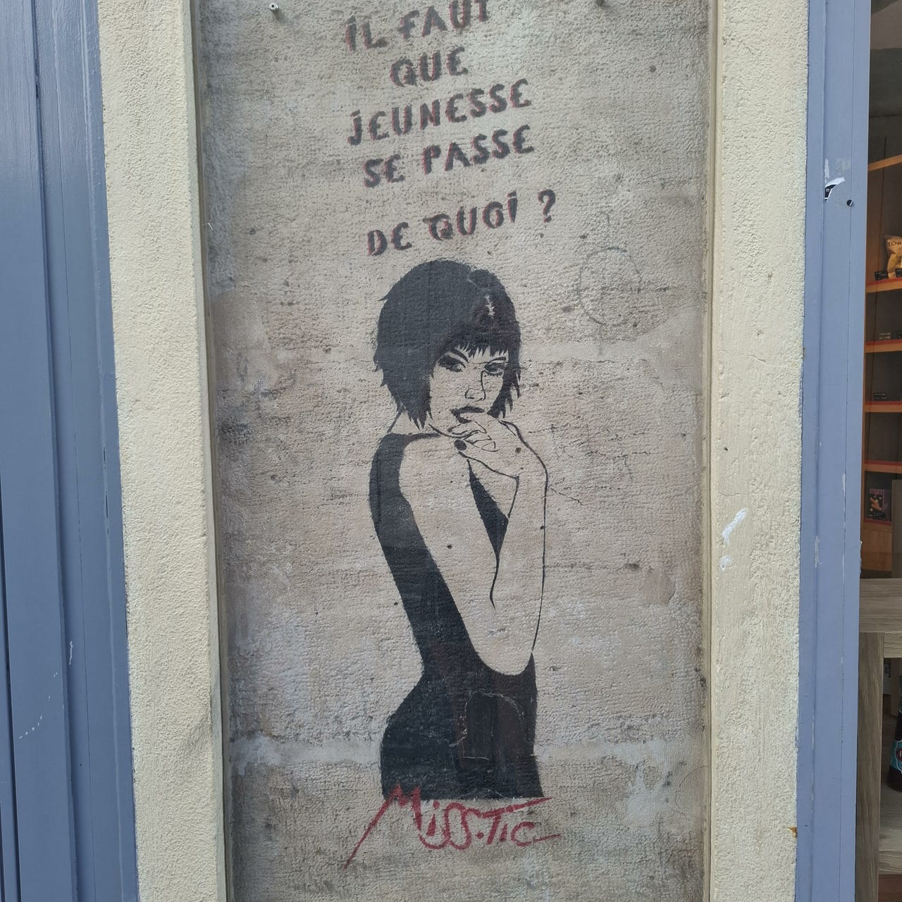 Contacts, Subscriber Numbers, Similar Newsletters - Poppy Cortese on Music