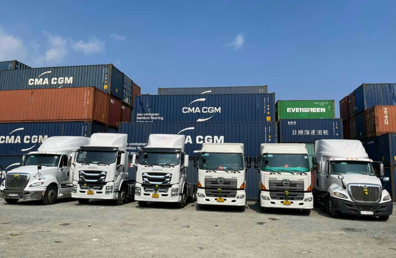 Phân biệt xe đầu kéo container 1 cầu và 2 cầu - TTL Cargo Max Phân biệt xe đầu kéo container 1 cầu và 2 cầu - TTL Cargo Max