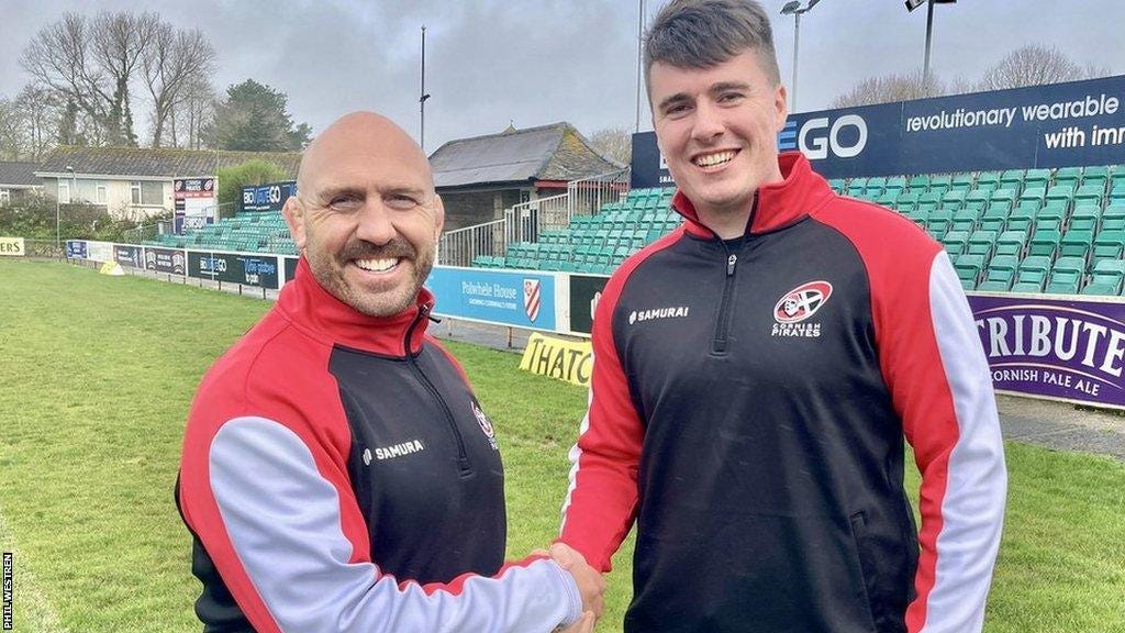 Joe Walsh: Cornish Pirates bring in Irish coach - BBC Sport Joe Walsh: Cornish Pirates bring in Irish coach - BBC Sport