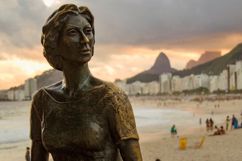 Un siglo de Clarice, la mujer que revolucionó la literatura en Brasil -  Literatura - ABC Color