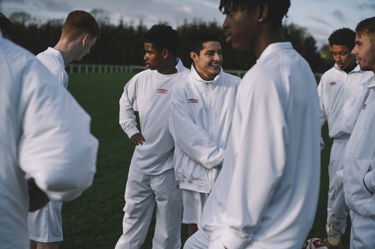 UMBRO×COMOLI "FC BENCH COAT"