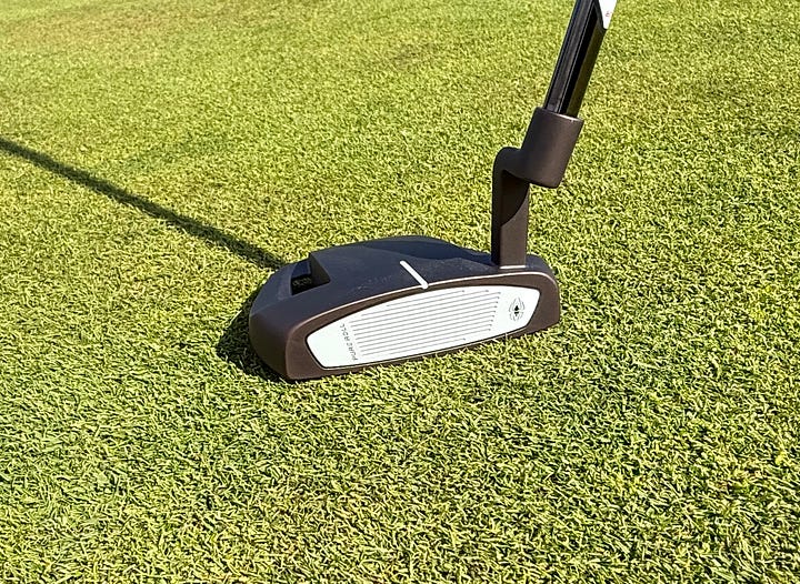 4 photos of the TaylorMade Spider Tour V