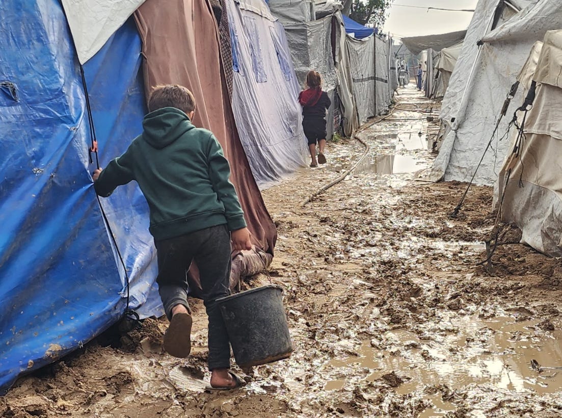 Paure di un altro inverno catastrofico a Gaza in condizioni terribili e tende a strappi - La Palestina sarà libera
