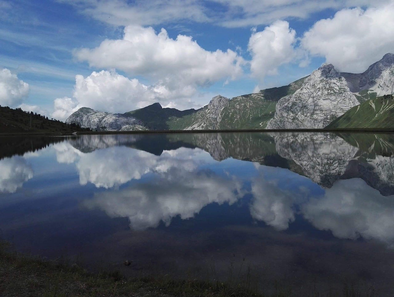 Free Mountain Lake Mirror Landscape photo and picture