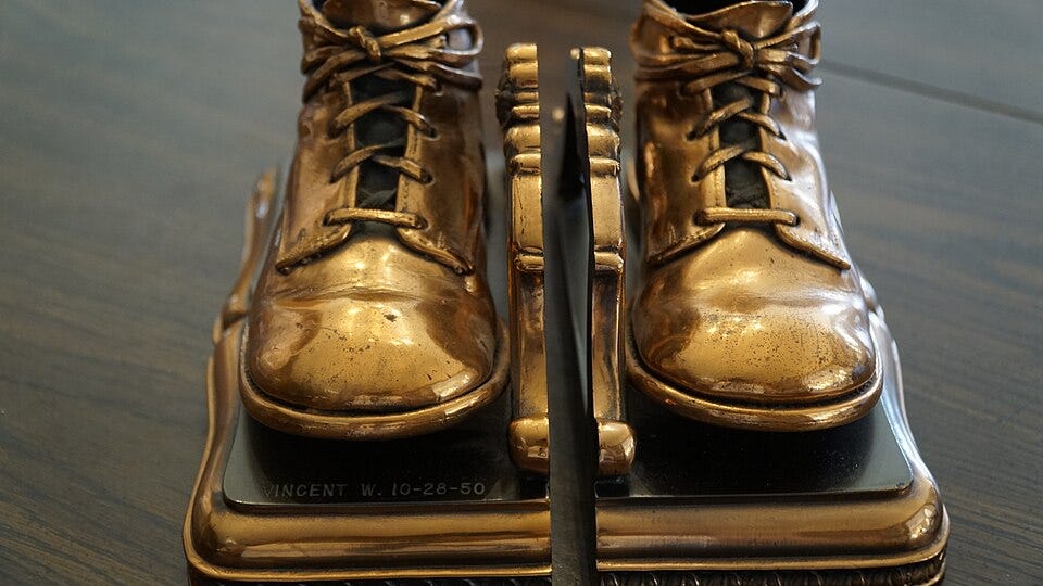 File:Bronzed Baby shoes.jpg