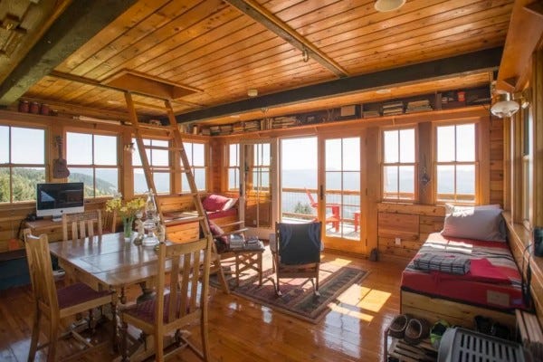 Off-Grid Lookout Tower Cabin in Tiller 009