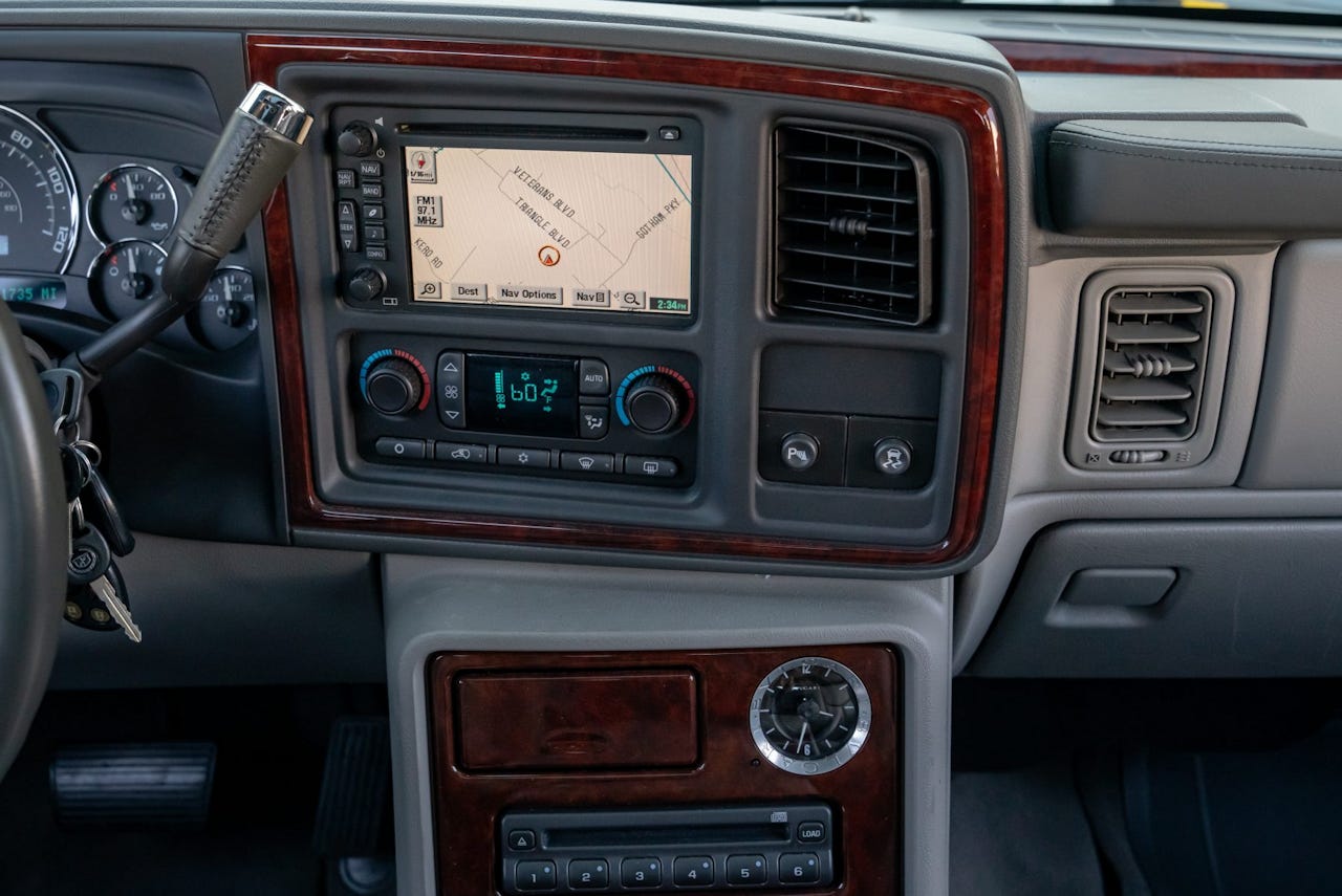 Cadillac Escalade EXT | Photo: Bring a Trailer