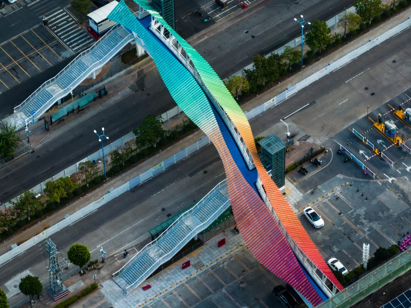Jianshe Avenue Pedestrian Bridge / Atelier cnS - Image 3 of 16