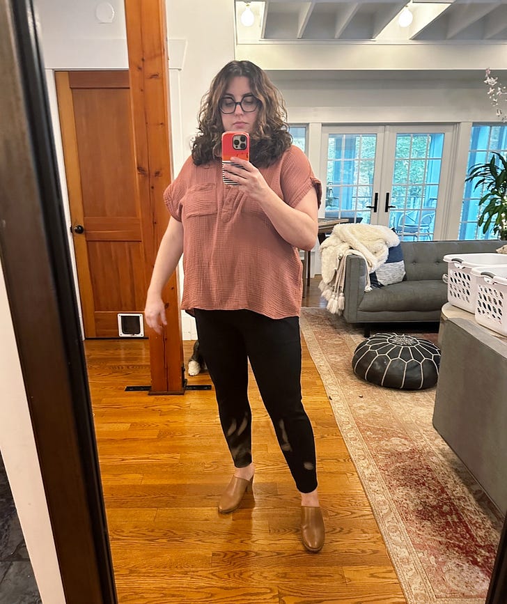 Also serving some RBF. (Full disclosure, these leggings are actually the Universal Standard Ponte Pants.)