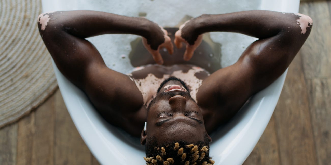 What’s the difference between feeling comfortable nude and feeling seen nude?
