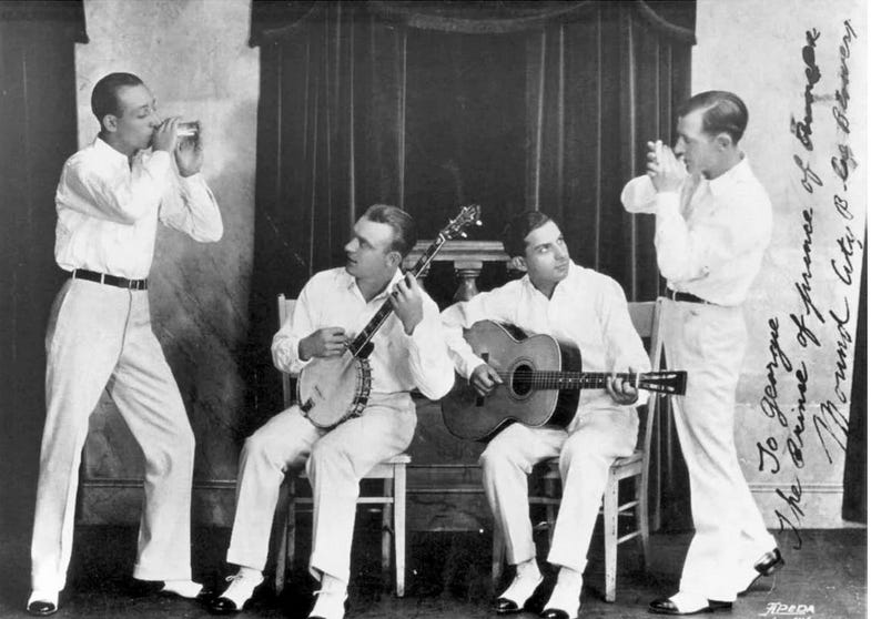 Eddie Lang With The Mound City Blue Blowers
