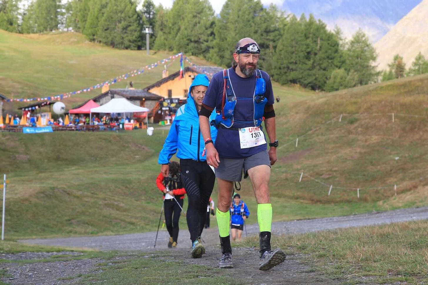 Leaving Col Checrouit — mile 47 (PC: Maindru Photos)