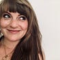 Eleanor Thom's avatar