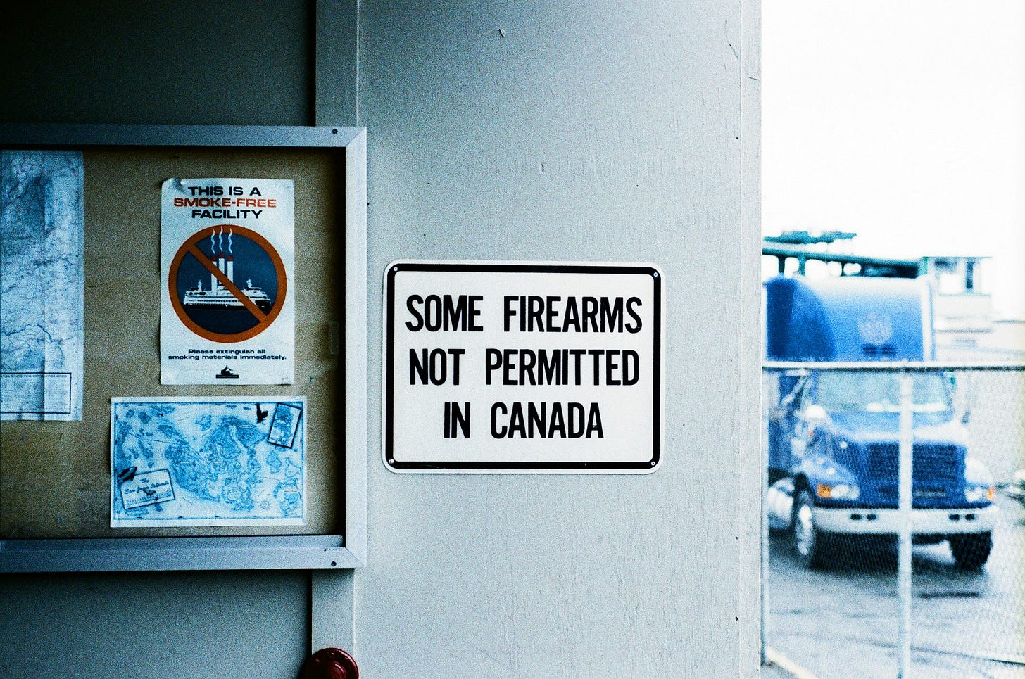 some firearms not permitted in Canada sign some firearms not permitted in Canada sign