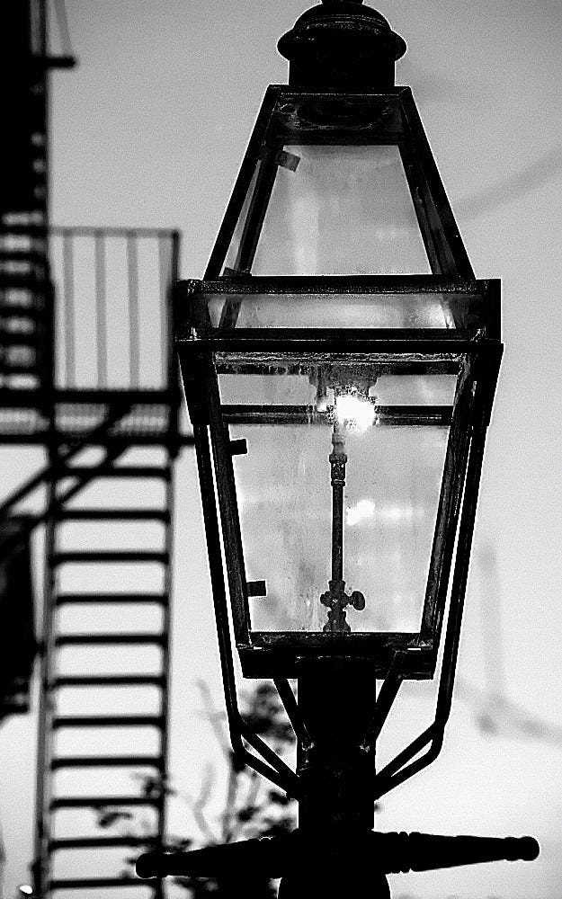 Boston - Beacon Hill / Gaslight Lamp & Fire Escape