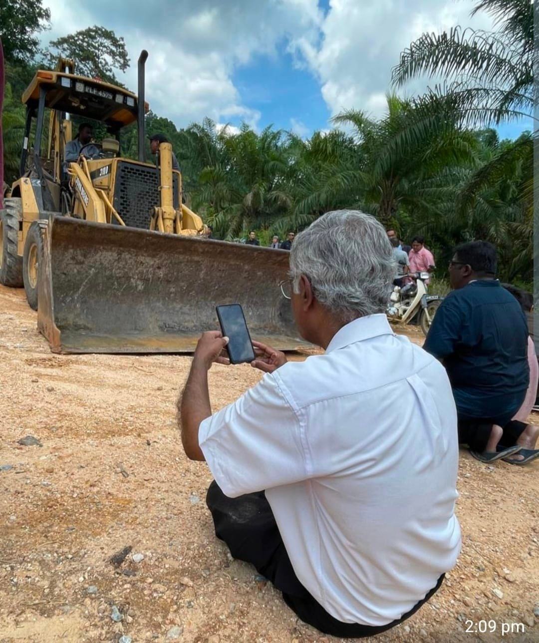 May be an image of 2 people and phone May be an image of 2 people and phone