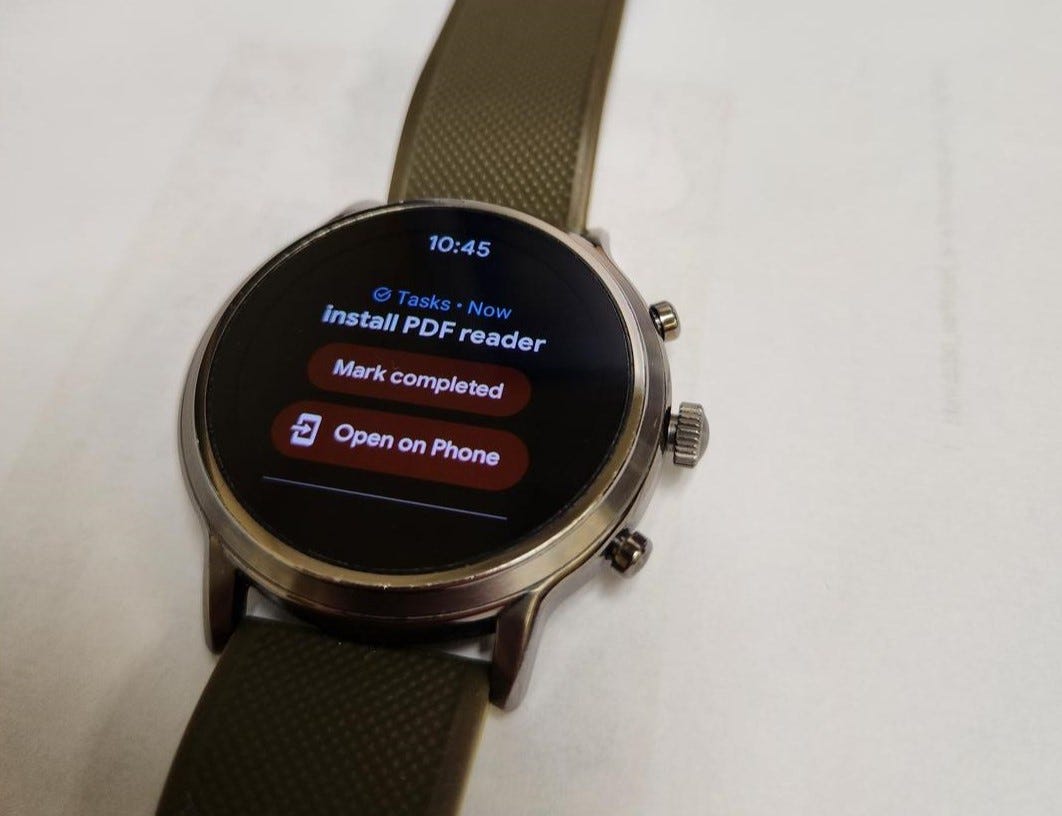 Google Task reminder showing on a smartwatch.